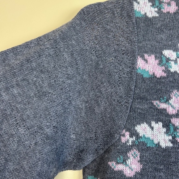 Vintage Women’s Knit Cardigan Floral Embroidered size large - Picture 4 of 6